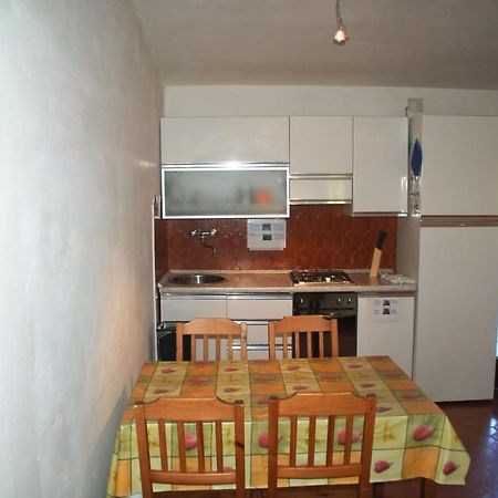 Nice Apartments In Waterfront Villa In Bosa Porto Alabe Tresnuraghes Exterior foto