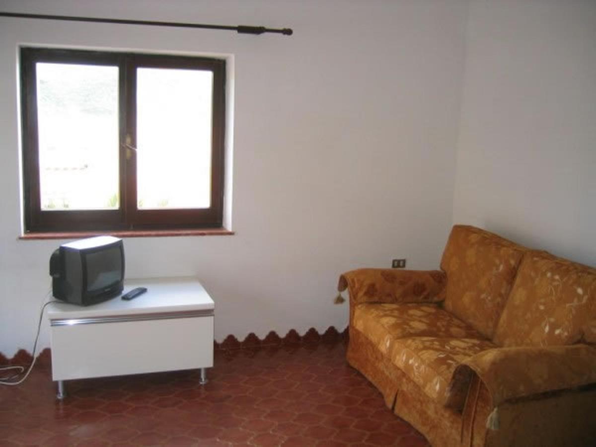 Nice Apartments In Waterfront Villa In Bosa Porto Alabe Tresnuraghes Exterior foto