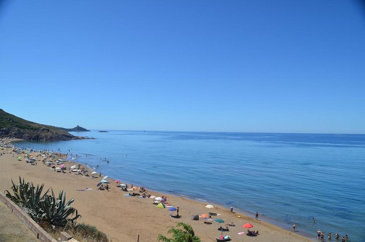Nice Apartments In Waterfront Villa In Bosa Porto Alabe Tresnuraghes Exterior foto